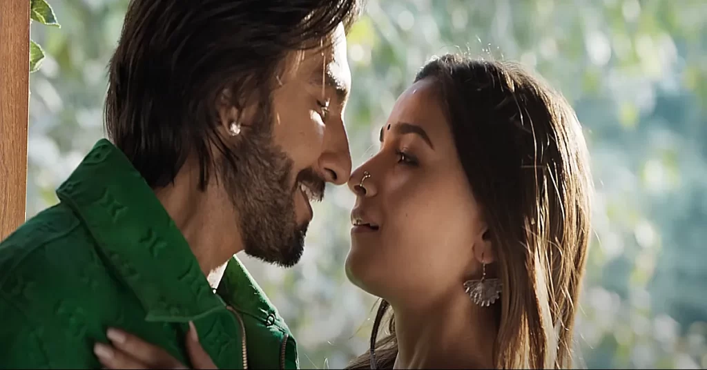 Rocky Aur Rani Ki Prem Kahani Alia bhatt and Ranveer singh closeup scene